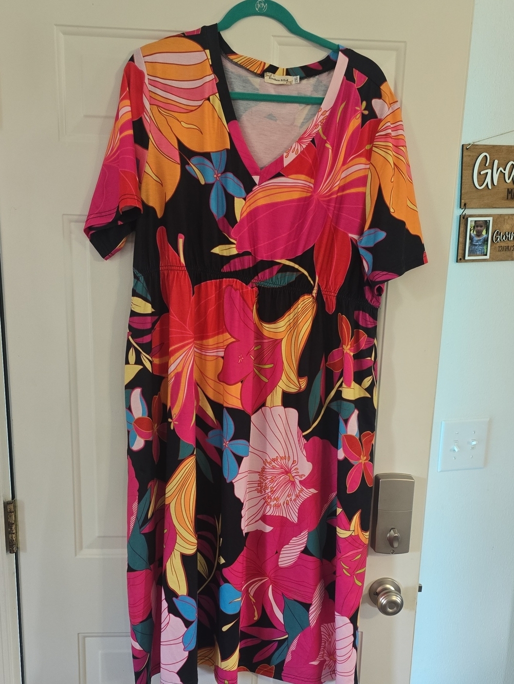 Bold Floral V-Neck Midi Dress - Pink & Black